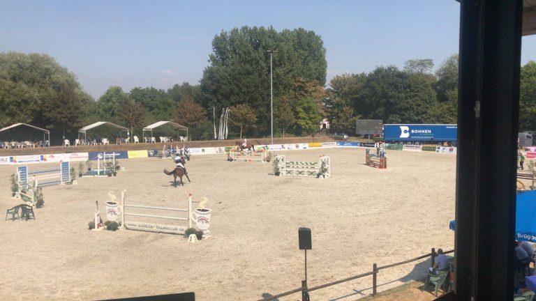 65. Lobbericher Reitsportfestival – tropischer Auftakt